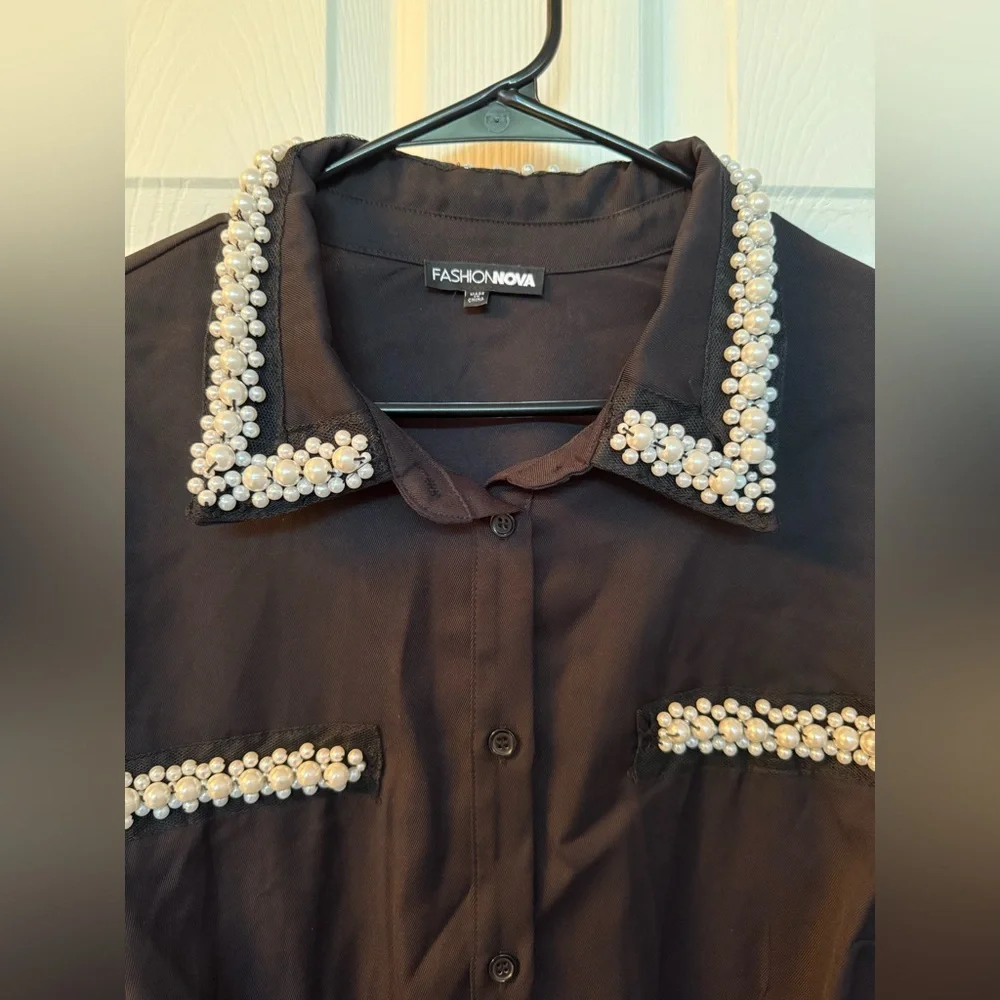 Fashion Nova Pearl Blouse - Picture 2 of 7